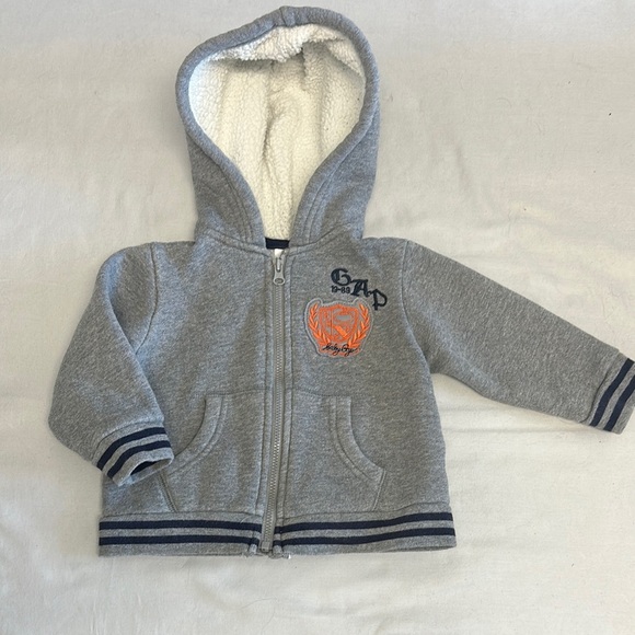 GAP Gray Hooded Sweatshirt with Cozy Fleece/sherpa lined hood - Picture 1 of 6